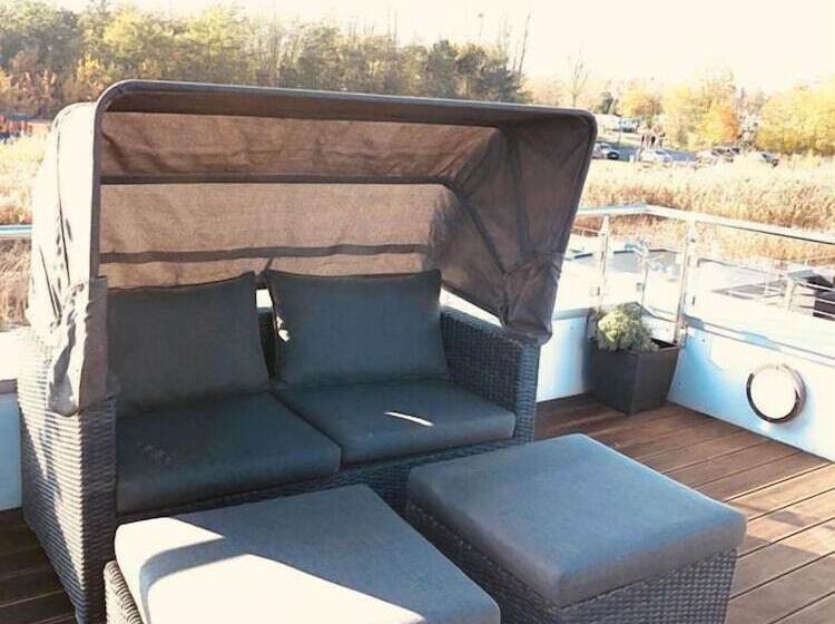 בית מלון כפרי Hausboot Elandi