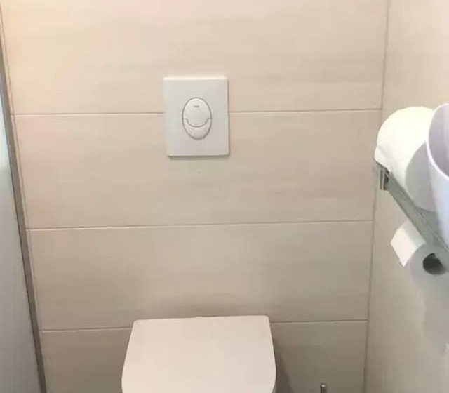 בית מלון כפרי Hausboot Elandi