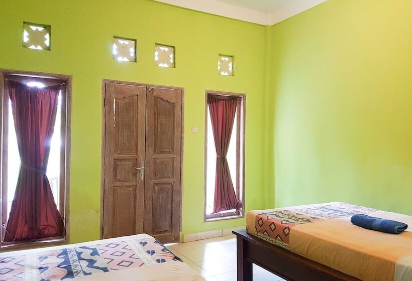 Отель Oyo 3186 Thomas Garden Place