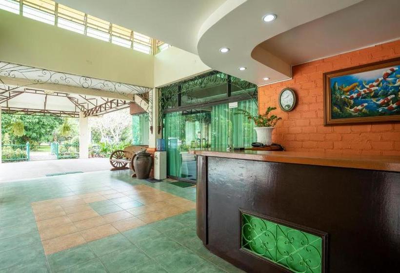 בית מלון כפרי Oyo 582 Hacienda Darasa