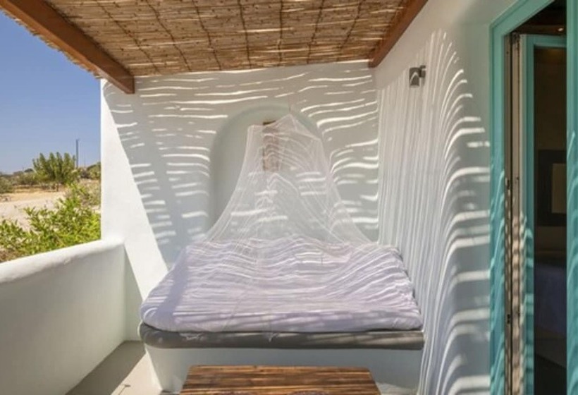 Pangaia Seaside ηotel Adults Only