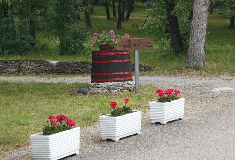 فندق ريفى Camping Agrituristico Carso