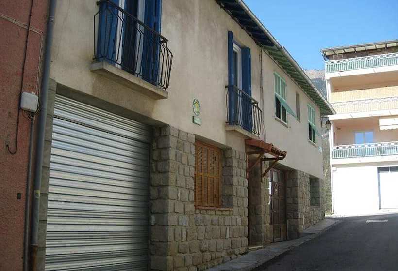 Les Hirondelles By Gites De France