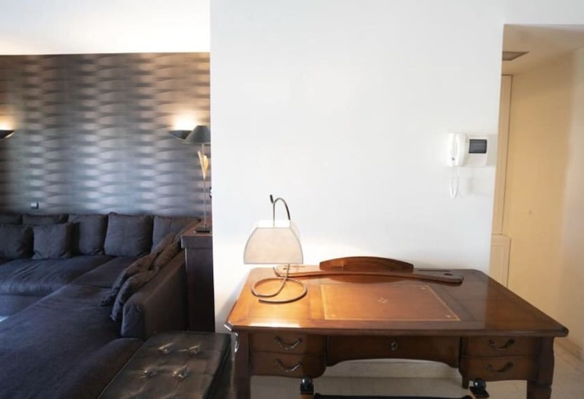 Marousi Luxury Apartment