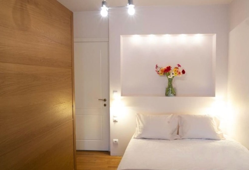 Marousi Luxury Apartment