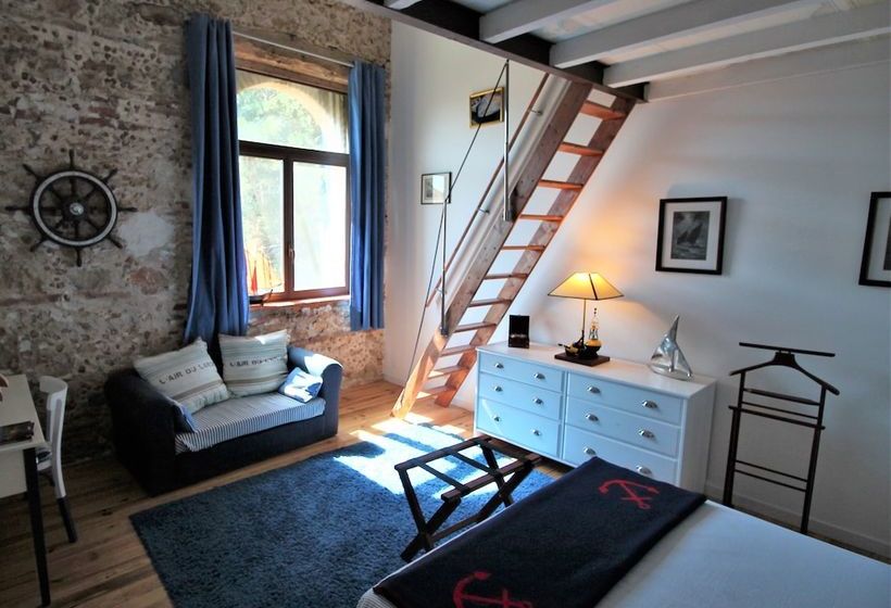 Mas Du Domaine De Montcalm  B&b & Gites