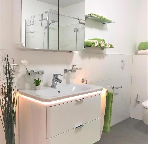 Panorama Penthouse Apartment Mit Klima Und Whirlpool Für Bis Zu 6 Personen