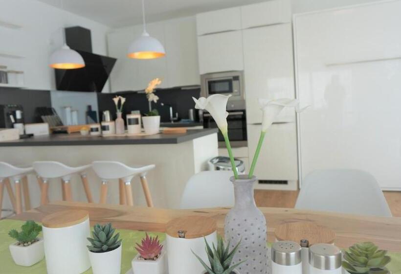 Panorama Penthouse Apartment Mit Klima Und Whirlpool Für Bis Zu 6 Personen