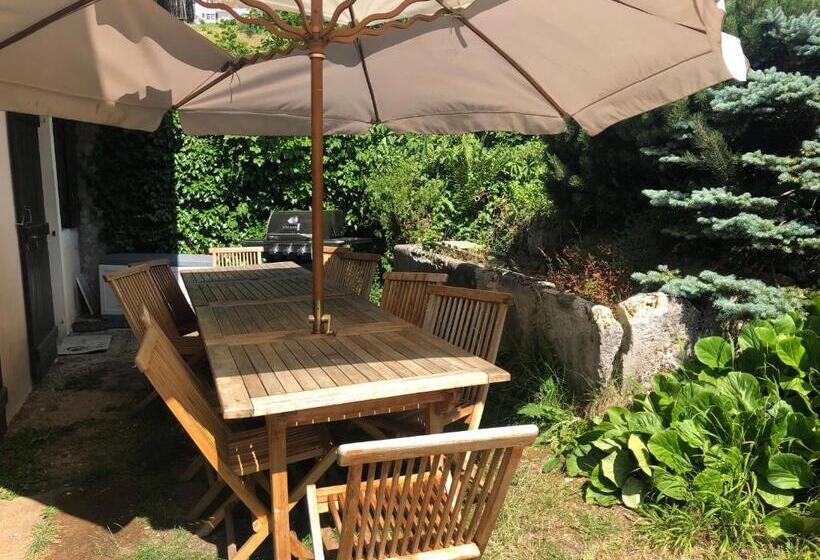 פנסיון L Epervier Blanc