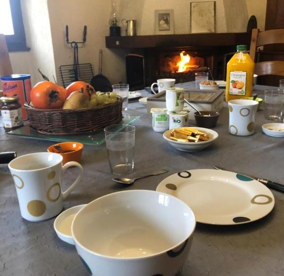 פנסיון L Epervier Blanc