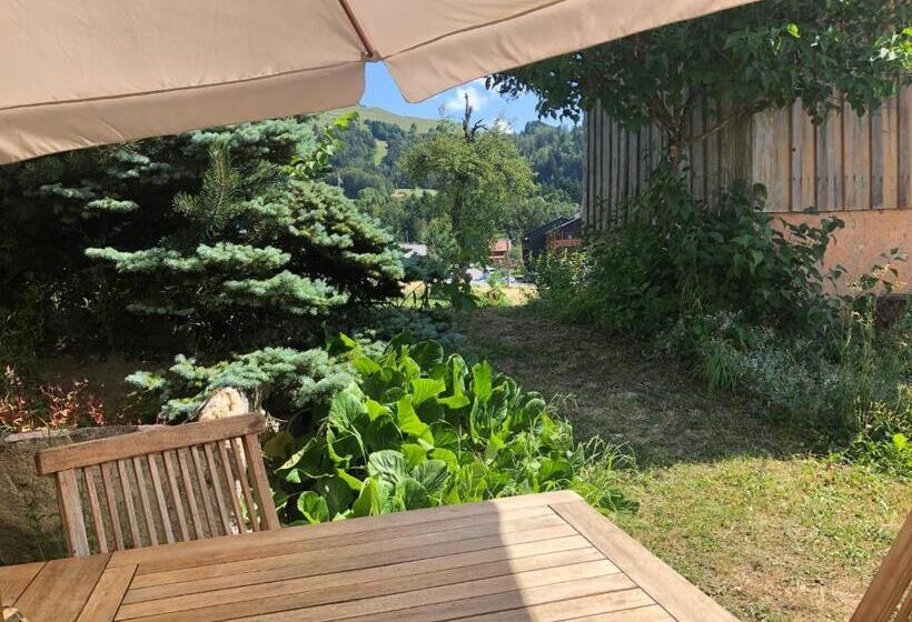 פנסיון L Epervier Blanc