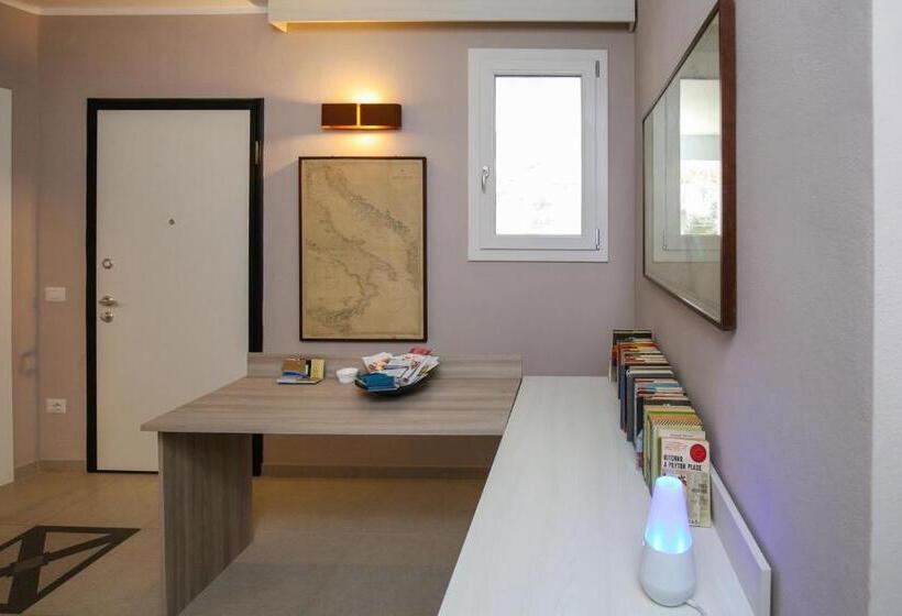 پانسیون The Square Castelsardo