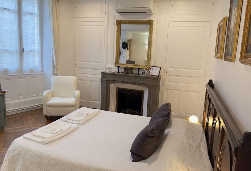 Chambre De Charme Au Coeur De Valence
