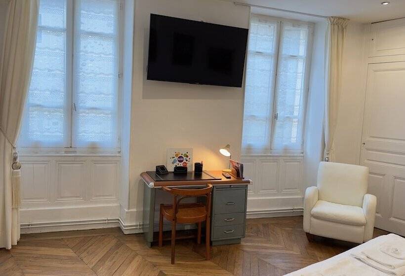 Chambre De Charme Au Coeur De Valence