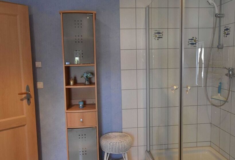 Ferienwohnung In Strandnaehe In Kuehlungsborn