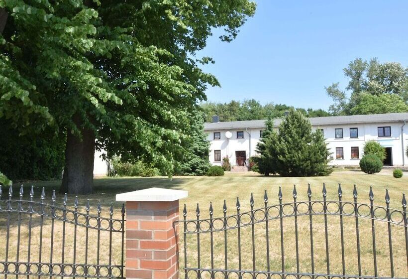 Ferienwohnung In Strandnaehe In Kuehlungsborn