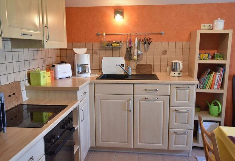 Ferienwohnung In Strandnaehe In Kuehlungsborn