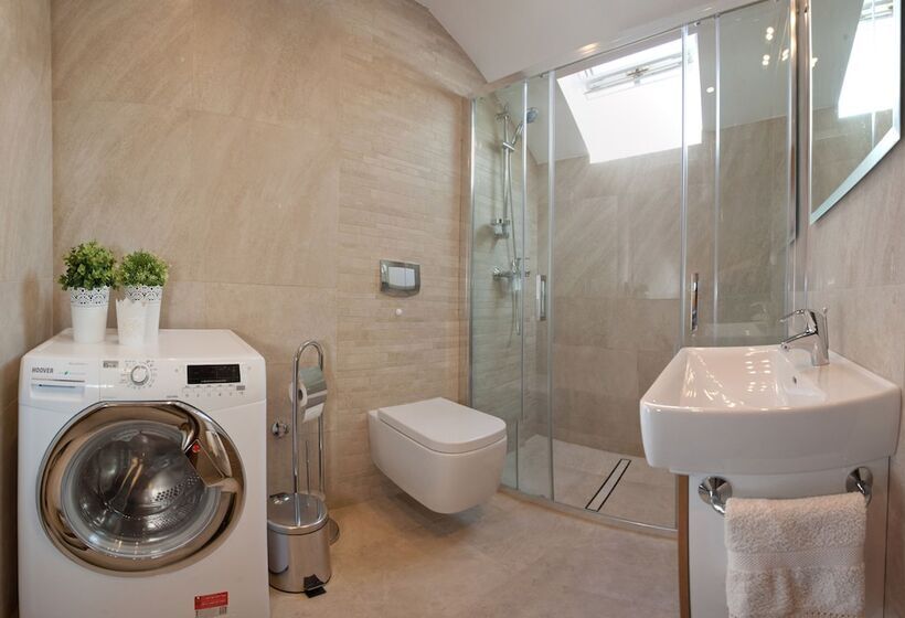 Apartment Split Belvedere