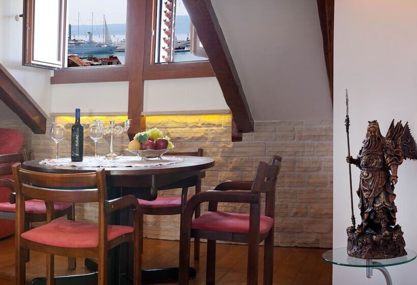 Apartment Split Belvedere