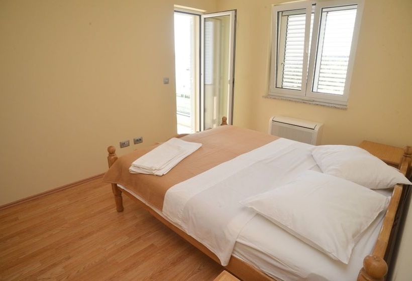 Apartments Citrine On The Beach