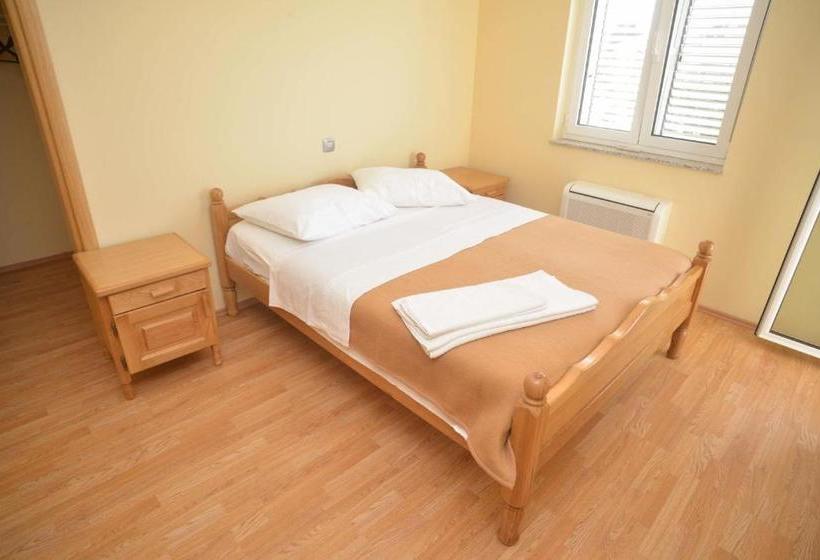 Apartments Citrine On The Beach