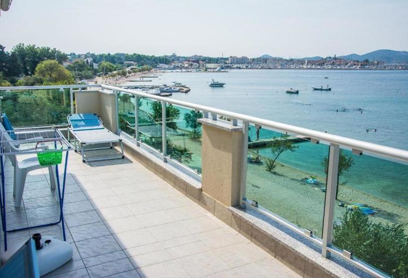 Apartments Citrine On The Beach