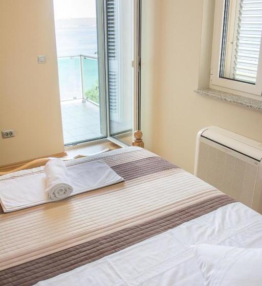 Apartments Citrine On The Beach