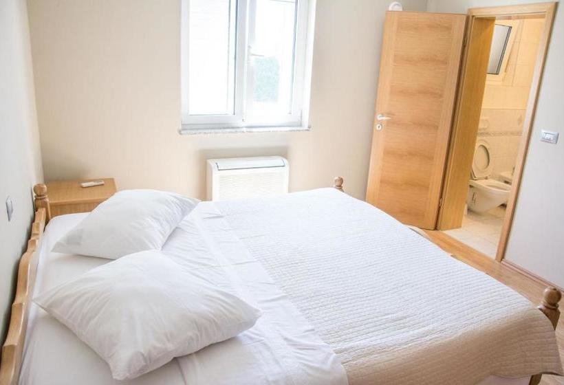 Apartments Citrine On The Beach