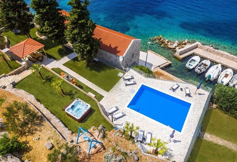 Beachfront Villa Gabriela With Pool