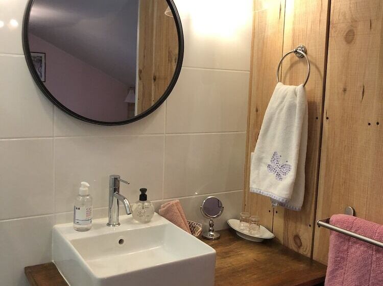 住宿加早餐  La Croix Blanche