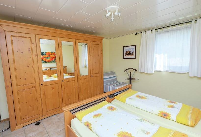 Snug Holiday Home In Quedlinburg Near Forest