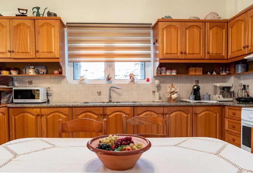 Escape Reality   Magic Getaway With Paradise View