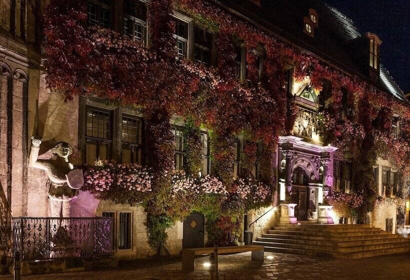 Home With Lots Of Light And A Great View