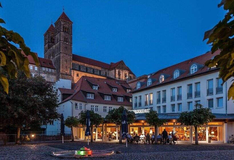 Home With Lots Of Light And A Great View