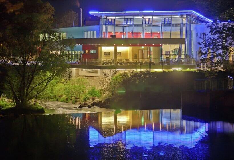 Home With Lots Of Light And A Great View