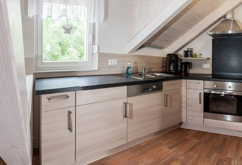 Home With Lots Of Light And A Great View