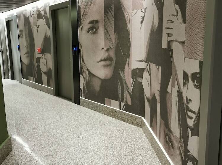 פונדק Mercure Roma Cinecitta