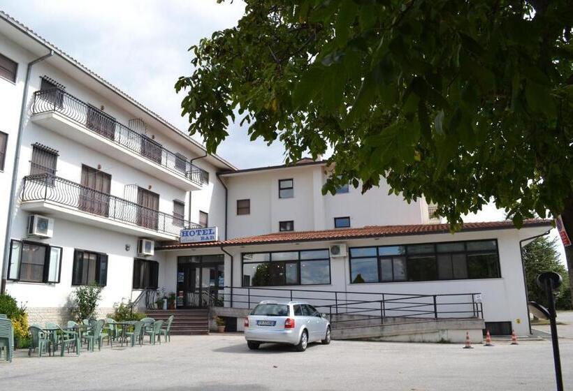 مسافرخانه Paradiso