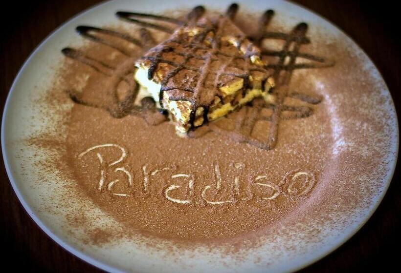 مسافرخانه Paradiso