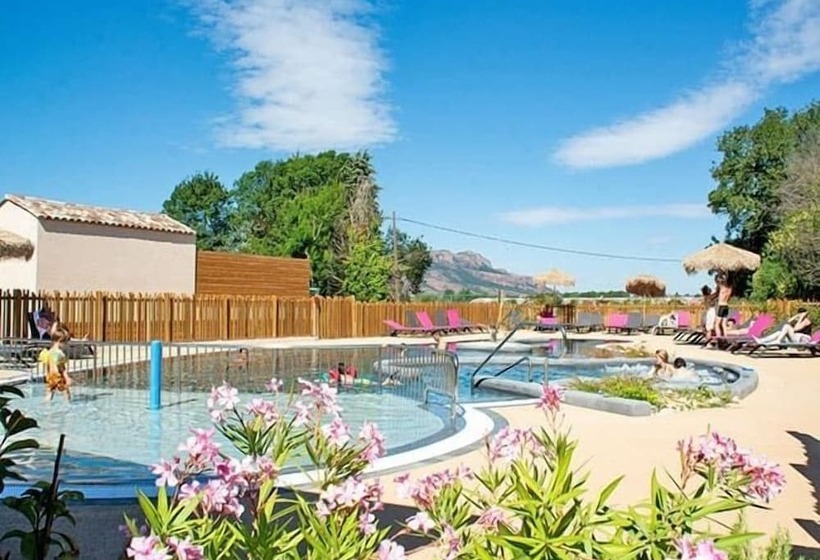 בית מלון כפרי Camping Le Moulin Des Iscles