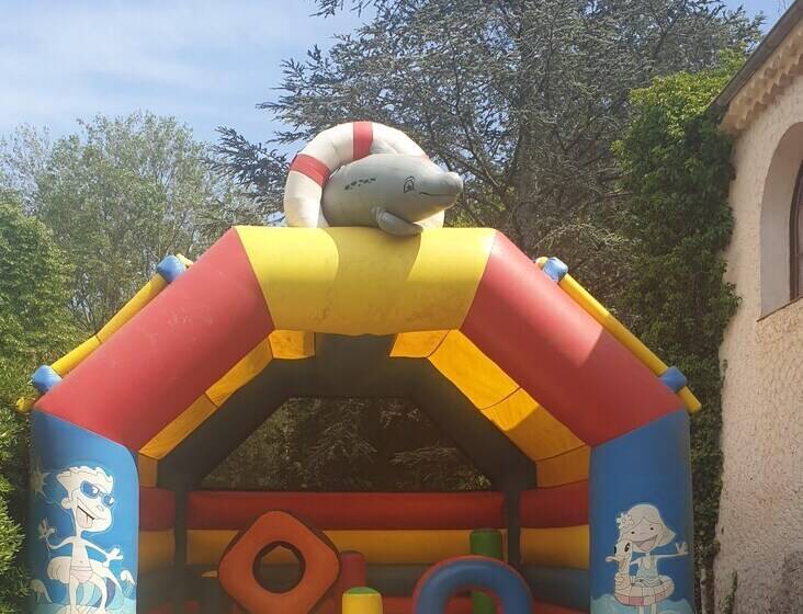 فندق Camping Le Moulin Des Iscles