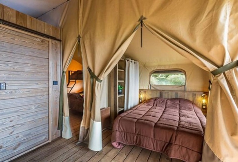 فندق Camping Le Moulin Des Iscles