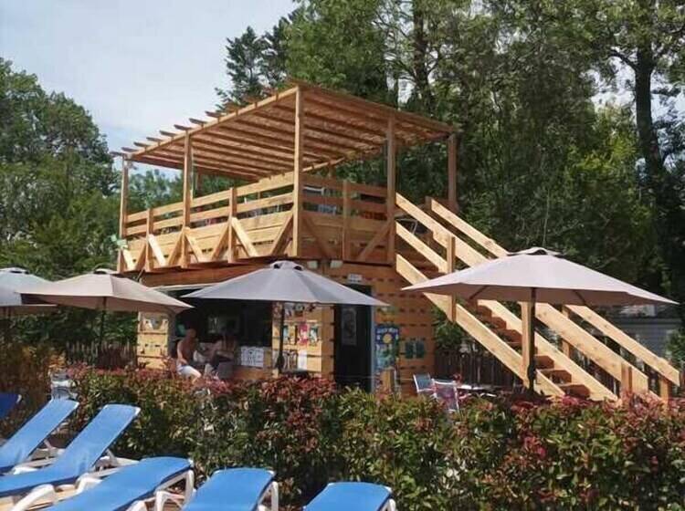 בית מלון כפרי Camping Le Moulin Des Iscles