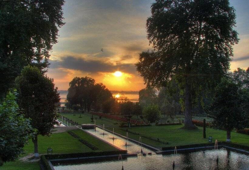 호텔 Floating Heritage Group