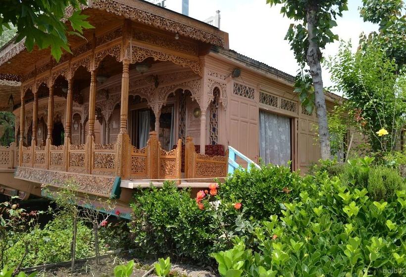 호텔 Floating Heritage Group