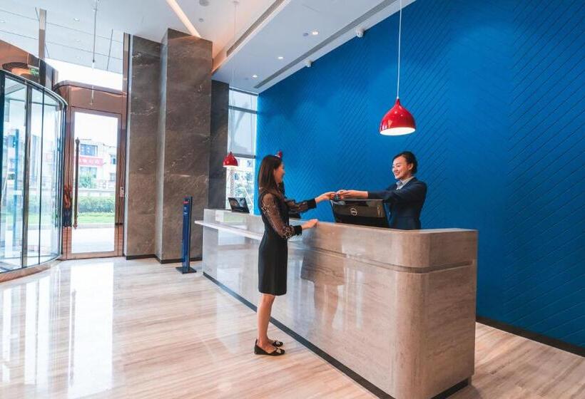 בית מלון כפרי Holiday Inn Express Pengzhou Downtown, An Ihg