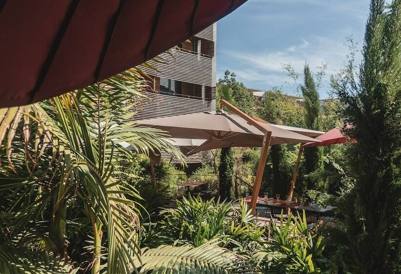 هتل La Zoologie & Spa Bordeaux