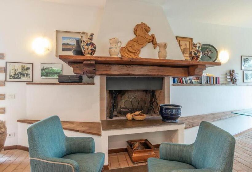 فندق ريفى Agriturismo Le Case Rosse Di Montebuono