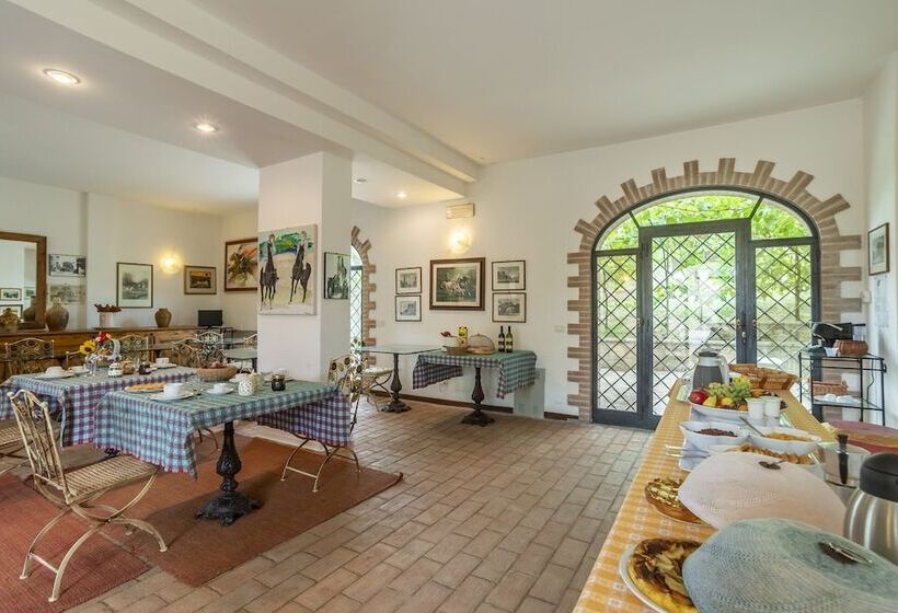 فندق ريفى Agriturismo Le Case Rosse Di Montebuono