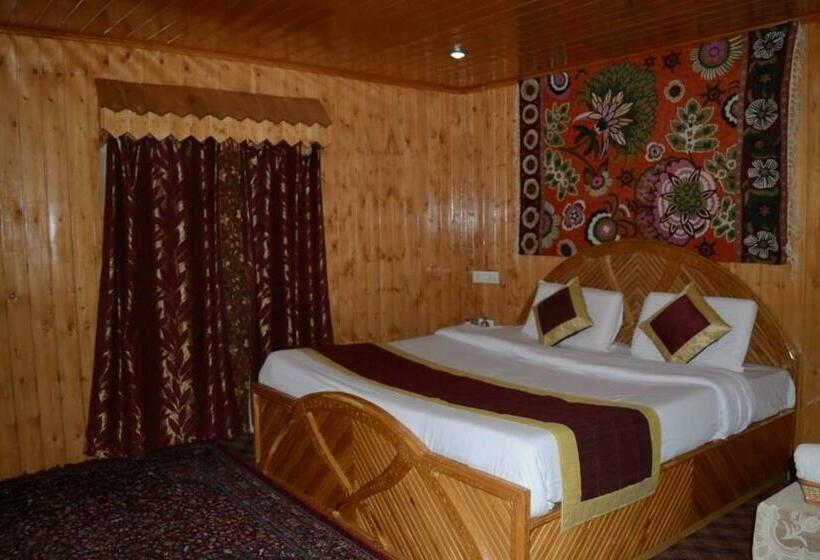 호텔 Floating Heritage Group